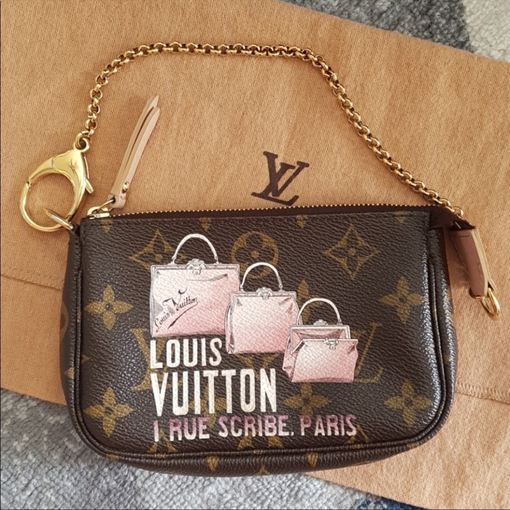 💗SOLD 💗 Authentic limited edition Louis Vuitton pochette